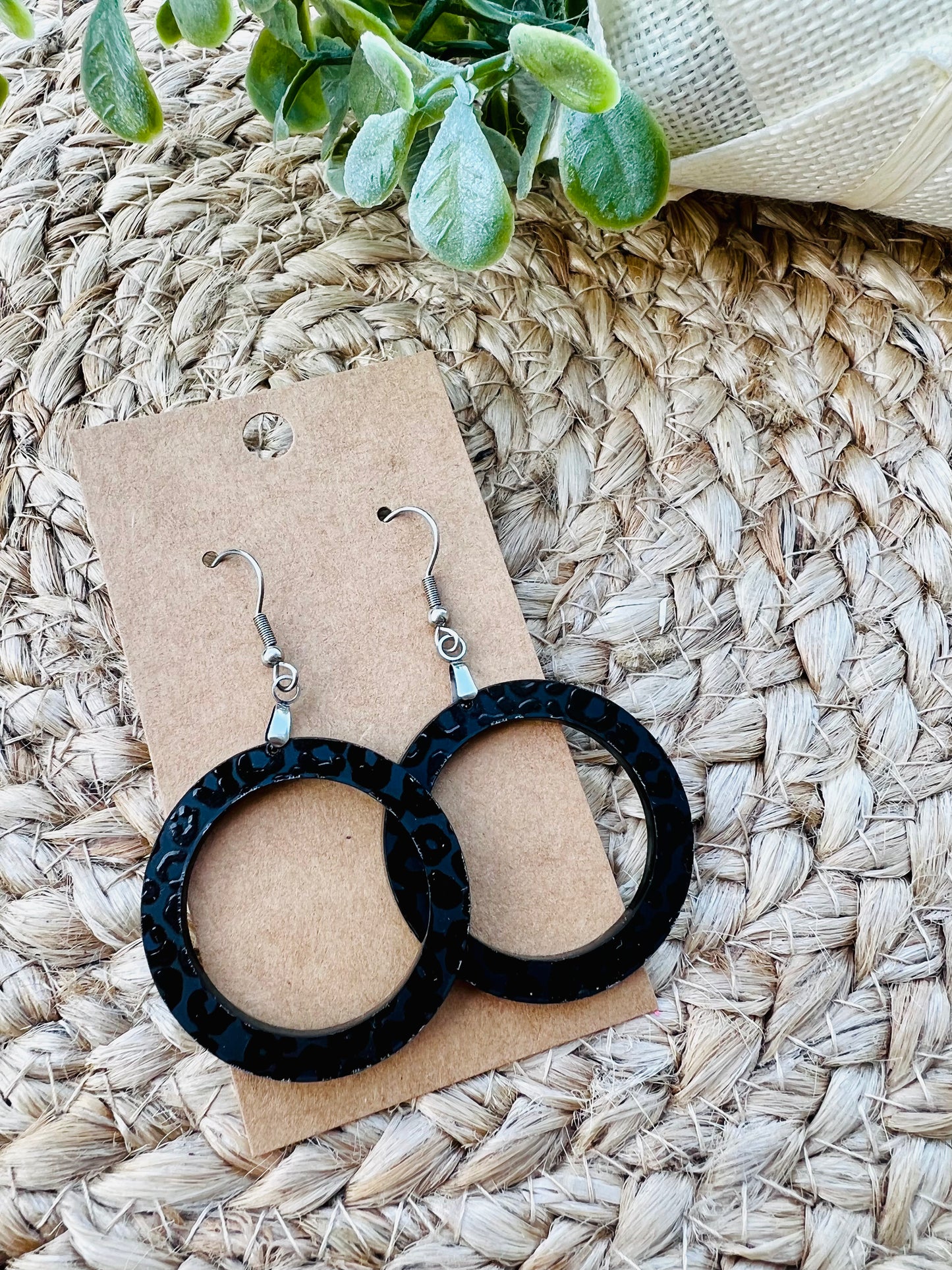 Matte leopard earrings